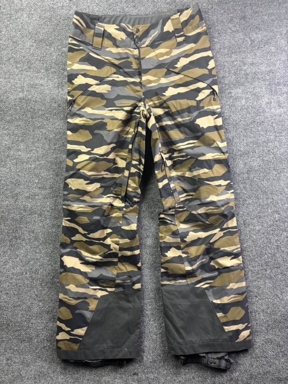 Patagonia Snow Pants Mens Small Camo RECCO Lined Zip Pocket Ski Water Resistant
